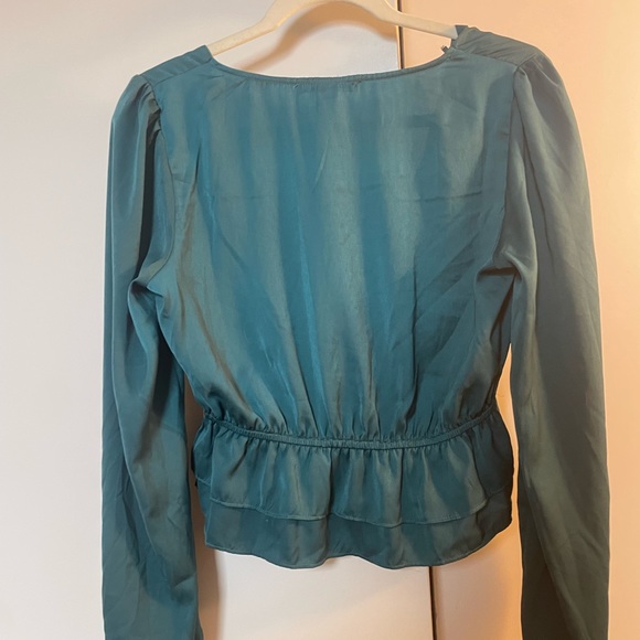 Size medium dark green long sleeve silk top!!! Slightly worn! - Picture 3 of 3